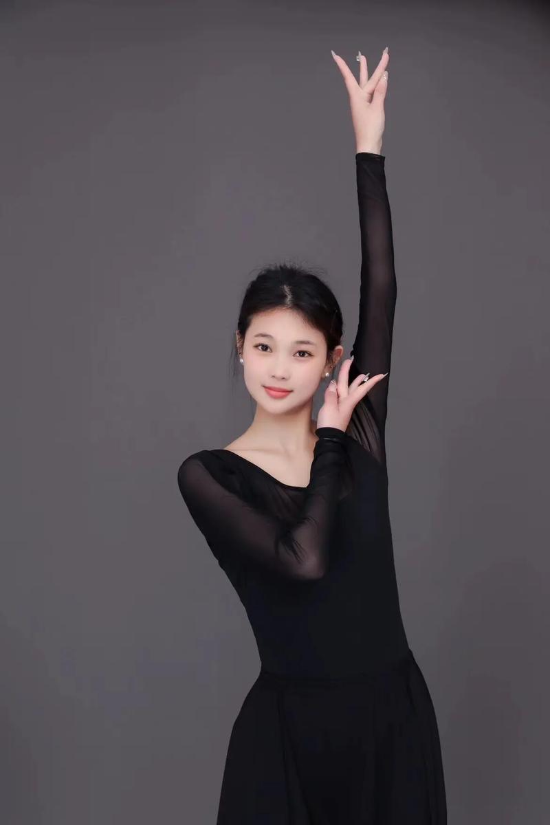 企业年会编舞：让气氛更热烈！